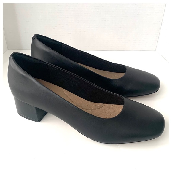 Clarks Marilyn Leah High Heel Pumps Black Closed Toe Leather 12 M - Picture 1 of 11